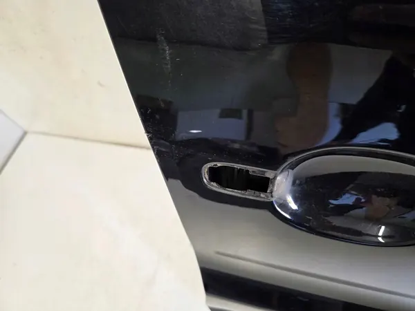 Fram Höger Dörr VW Tiguan I 2007-2015 image 9