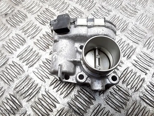 Corps de papillon Fiat Doblo 2015 image 2