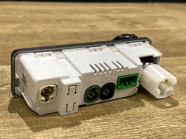 USB-aansluiting OEM JX6319C166EA voor Land Rover Discovery 5 image 3