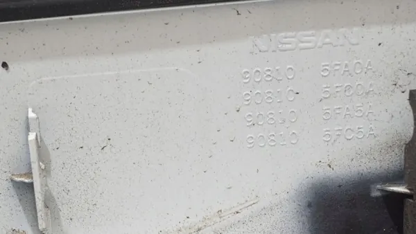 Bandeau de hayon OEM 908105FA0A pour Nissan Micra K14 image 3