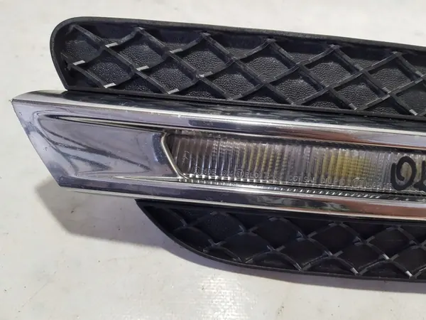 Rejilla de parachoques cromada izquierda LED Mercedes ML W166 image 2