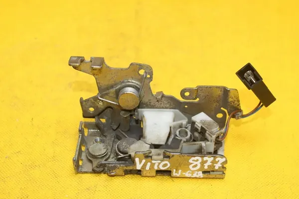 Mercedes-Benz Dörrlås A6387300335 image 3