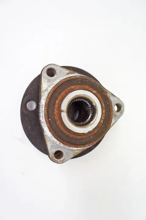 UW116 Volvo XC40 Cubo Dianteiro Esquerdo - Usado image 3