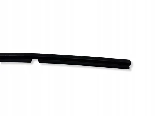 OEM 68180-k2010 Oikea Takaoven Kaavin Yaris Cross image 4