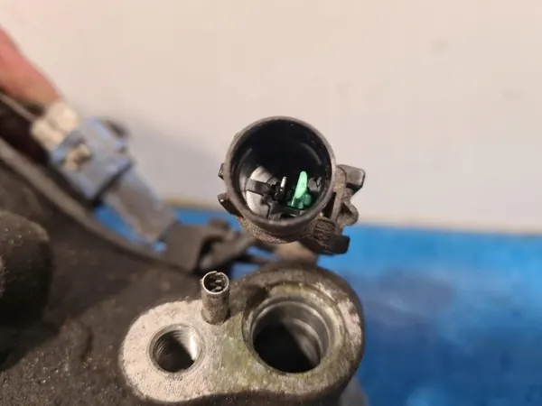 Compressore Aria Condizionata Mitsubishi Grandis 2.0 image 4