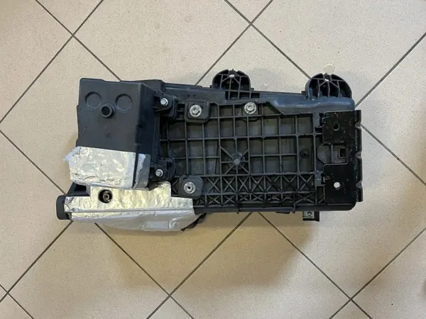 Base batterie d'occasion OEM 68275851AGG Wrangler JL image 3