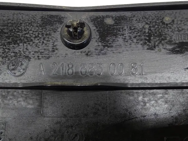 Mercedes Kennzeichenhalter OEM A2188850081 image 4