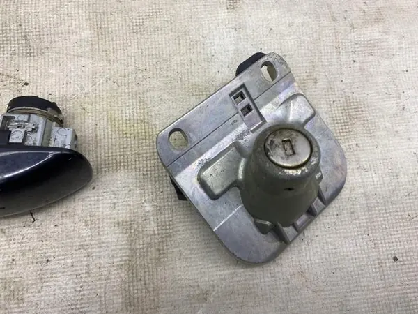 Insert de cylindre de serrure Volvo S80 II OEM S80 II WKŁADKA image 3