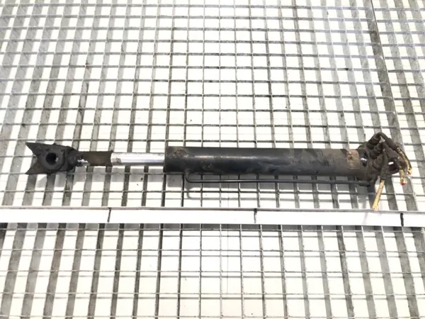 Cilindro elevador cabina OEM LORK-1-532762 Renault Magnum image 2