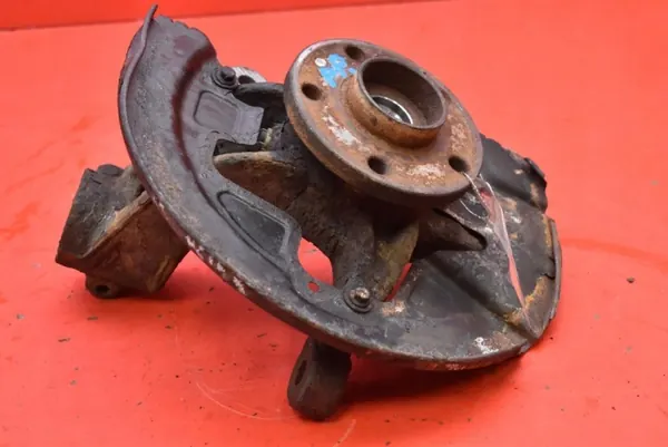 OEM mamAUTO-1047342- Cubo Dianteiro Direito Volvo V60 Usado image 4
