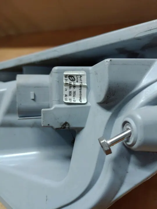 Douille Ampoule OEM Lampe Arrière Gauche Audi TT 8J image 3