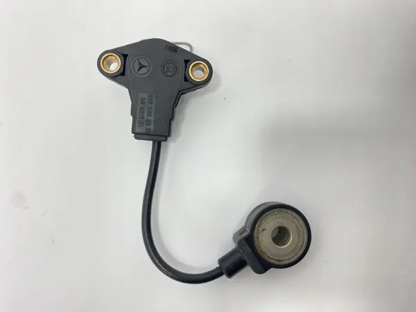 Sensor de golpeteo OEM 0031538028 Mercedes W124 M111 image 6