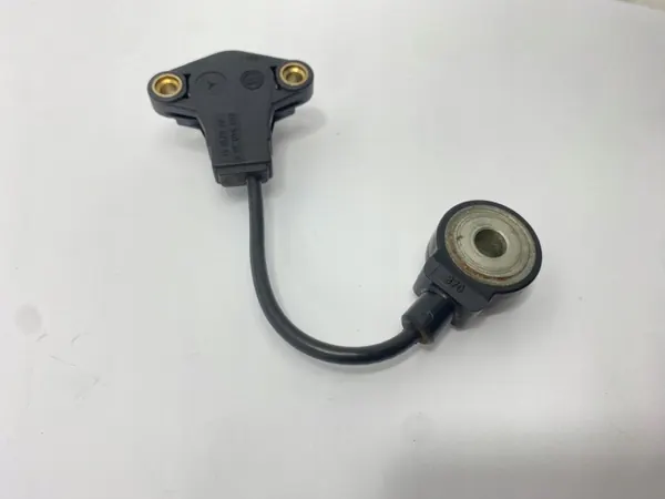 Sensor de golpeteo OEM 0031538028 Mercedes W124 M111 image 7