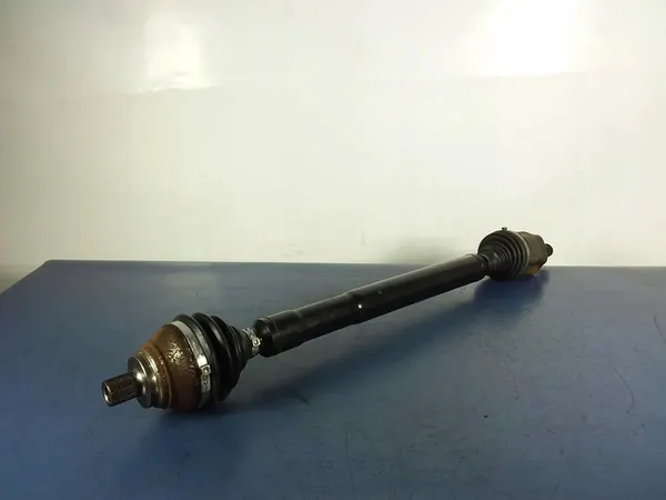 VW Passat CC 2.0 TSI Höger Främre Halvaxel image 2