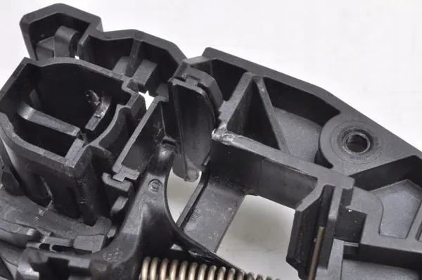 Cupra Leon Türgriffhalterung OEM 5H0837885C Links Vorne image 4