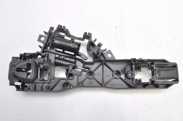 Cupra Leon Türgriffhalterung OEM 5H0837885C Links Vorne image 6