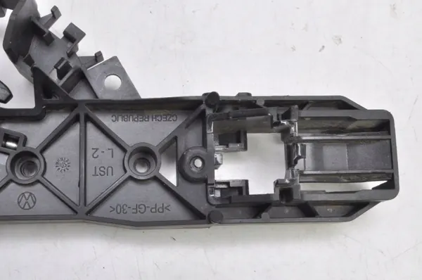 Cupra Leon Türgriffhalterung OEM 5H0837885C Links Vorne image 7