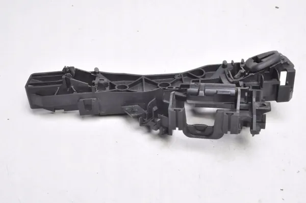 Cupra Leon Türgriffhalterung OEM 5H0837885C Links Vorne image 9