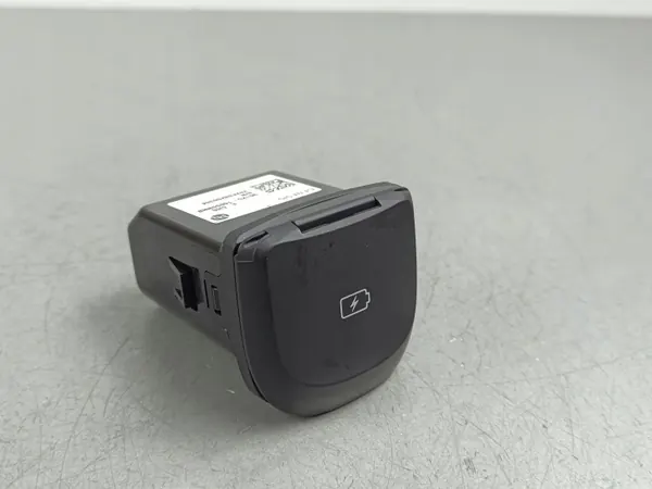 Genesis GV70 USB-portti OEM 96125T6000NNB image 2