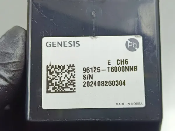 Genesis GV70 USB-portti OEM 96125T6000NNB image 5