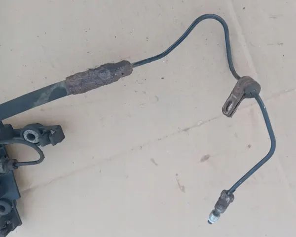 Tube Suspension Hydrosphere Arrière OEM 9684402480 image 4