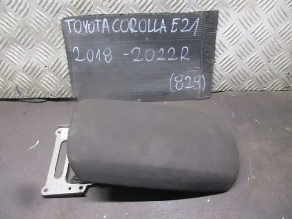 Armsteun Toyota OE OEM podłokietnik TOYOTA COROLLA E21 18-23 image 6