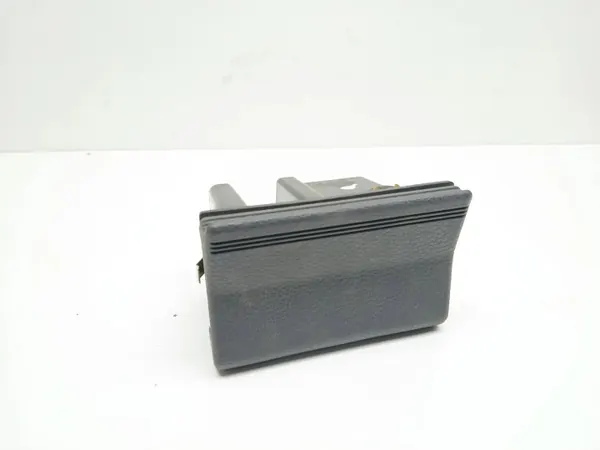 Cendrier avant tunnel OEM 7700799113 pour Renault Clio I image 2