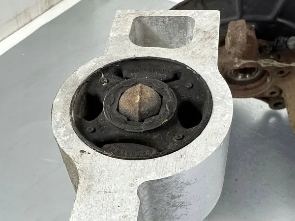 Volkswagen Touran I 2009 Sospensione Anteriore Sinistra Completa OEM image 5