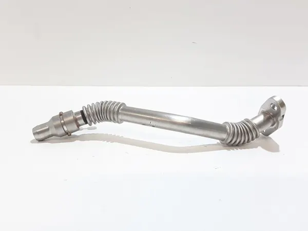 BMW F10 M5 F12 M6 E70 E71 Oljeturbo Rör image 2