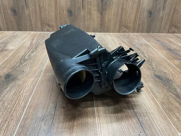 Ilmansuodattimen kotelo MERCEDES-BENZ C (W204) A2710940304 image 3