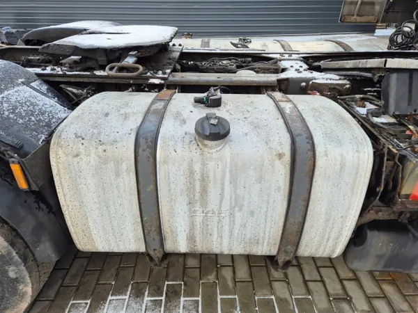 Brandstoftank OEM 430L 114x68x63 voor DAF XF 106 image 2