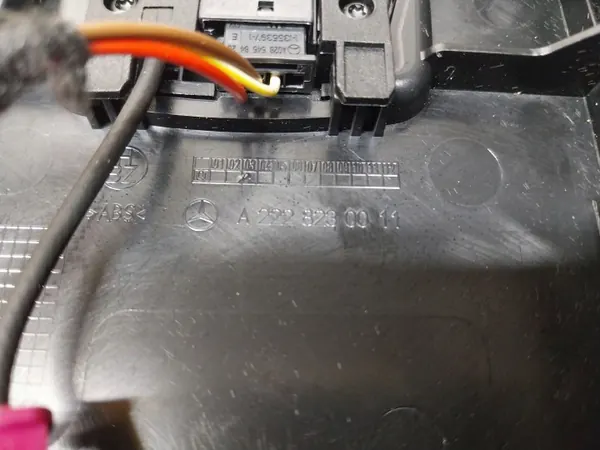 Module téléphone USB Mercedes OEM S26380709 image 5