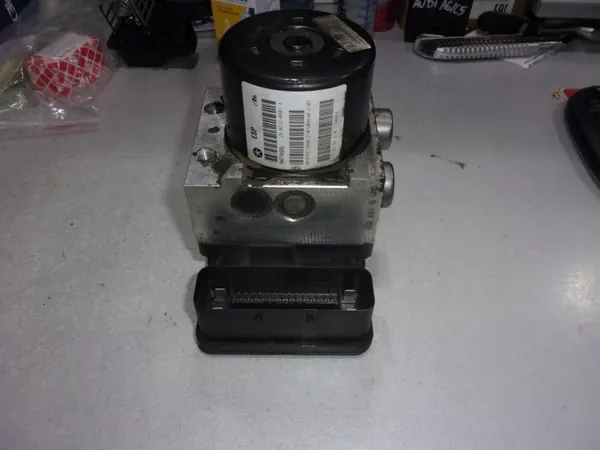 ABS-pumppu OEM P04779492AJ Chrysler 300/300C:lle image 2