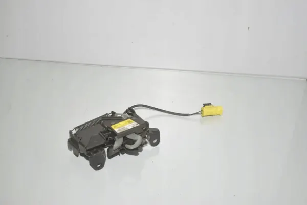 Fecho do Capô BMW OEM 51237242551 para 2 Active Tourer image 3