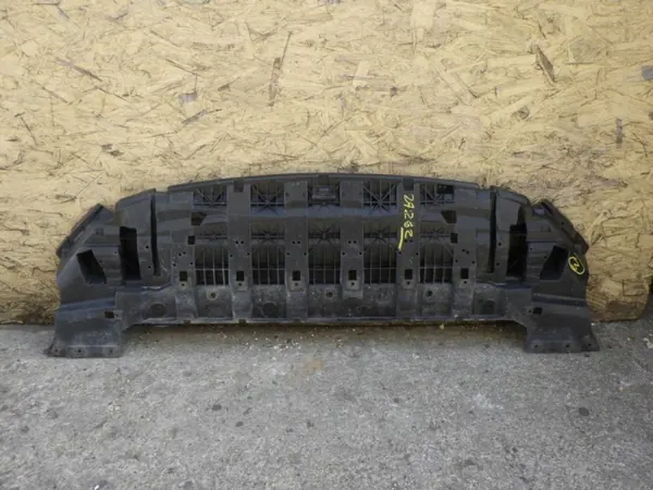 Ford Kuga MK2 puskurilevyn kansi OEM FV44-A8B384-A image 2