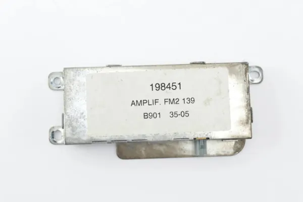 Maserati Quattroporte V antennförstärkare OEM 198451 image 4