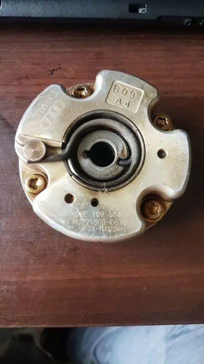 Polia do comando de válvulas Audi A6 3.2 06E109084E image 1