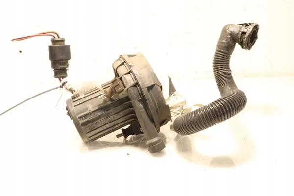 Seat Alhambra 1.8 toissijainen ilmapumppu OEM 06A959253B image 4