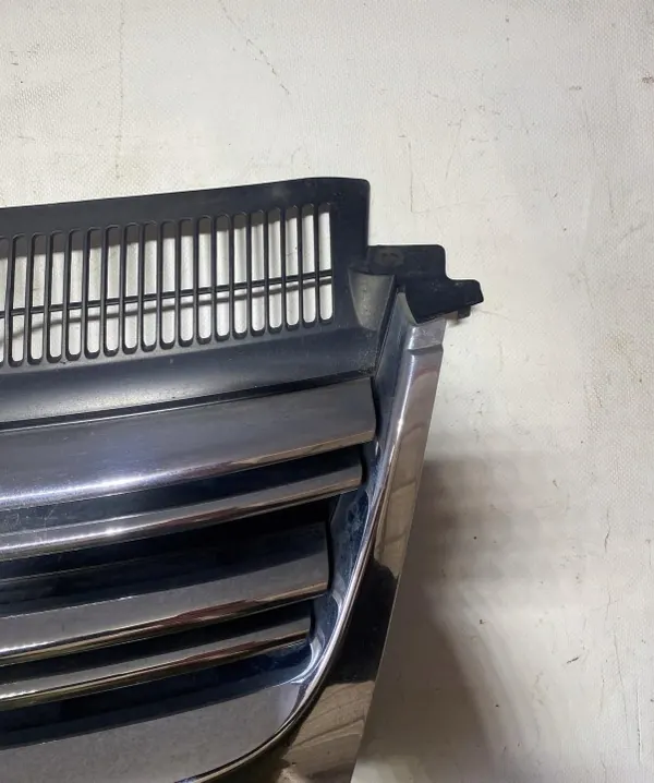 Rejilla Volkswagen OE 1K5953653 para Golf 5 usado image 5