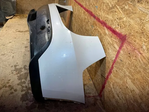 Paraurti posteriore Tesla Model Y 2020-2025 image 4