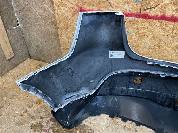 Paraurti posteriore Tesla Model Y 2020-2025 image 9