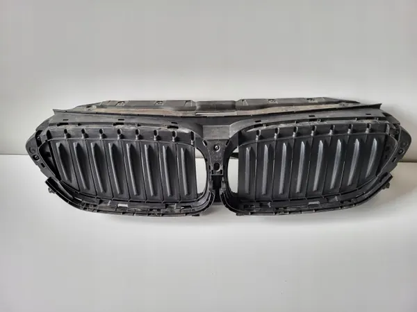 BMW OE 187156 ventilationsgallret - Begagnat skick image 2
