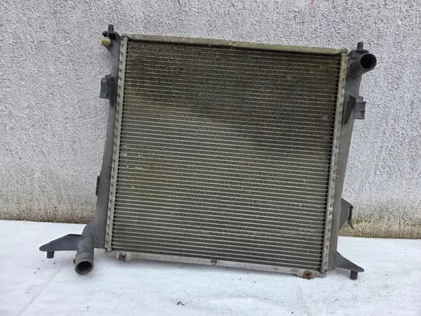 Radiateur d'eau OEM 25310-1H800 pour Kia Ceed 2.0 CRDI image 3