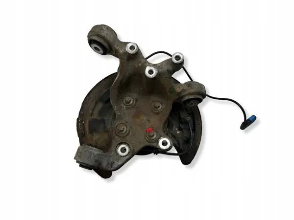 Mercedes-Benz Cubo Rueda Trasera OEM 2460406 - Usado image 8