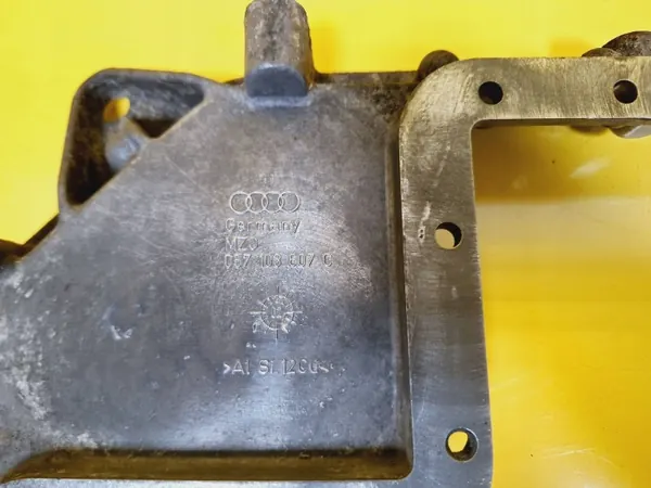 Oljepanna Underbas OEM DRC96983 för Audi A8 D3 4.0 TDI image 3