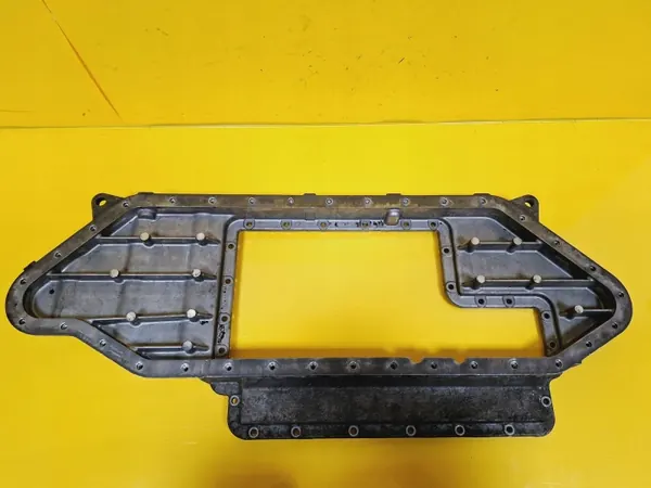 Oljepanna Underbas OEM DRC96983 för Audi A8 D3 4.0 TDI image 4
