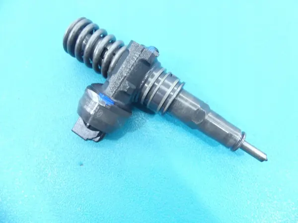 Bomba inyección OEM 0414720038 usada 1.9 TDI image 2