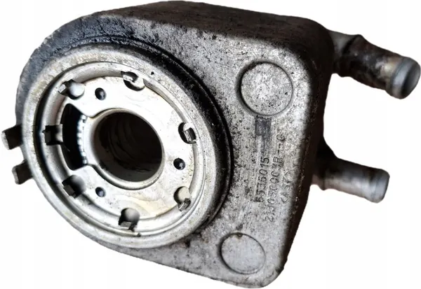 Öljynjäähdytin OEM 213050003R Renault Megane Scenic III:lle image 2