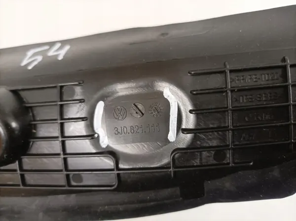 VW Passat B9 vasen lokasuojus OEM 3J0821111 image 3