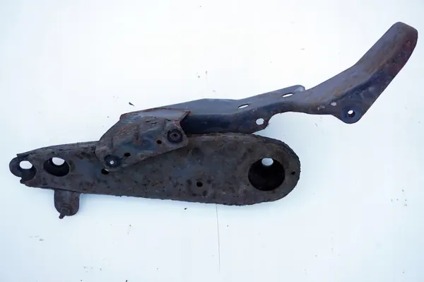 Suporte de subquadro traseiro direito Infiniti Q70 image 4